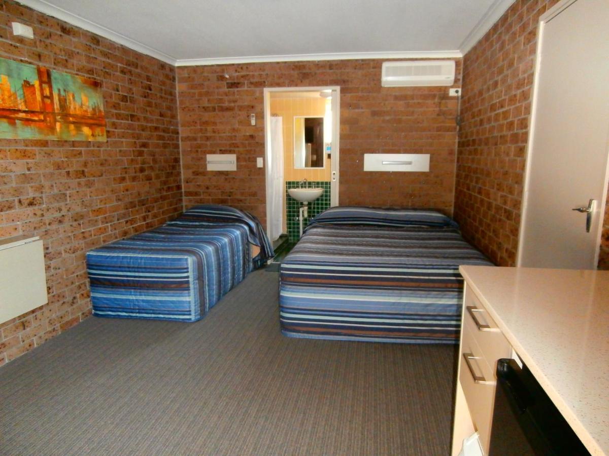 The Canungra Motel Экстерьер фото